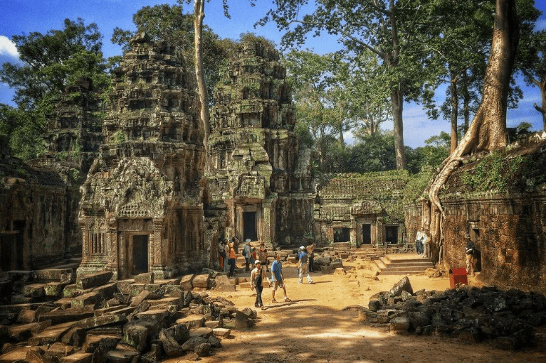 Ангкор Ват - это древний храмовый комплекс в Камбодже